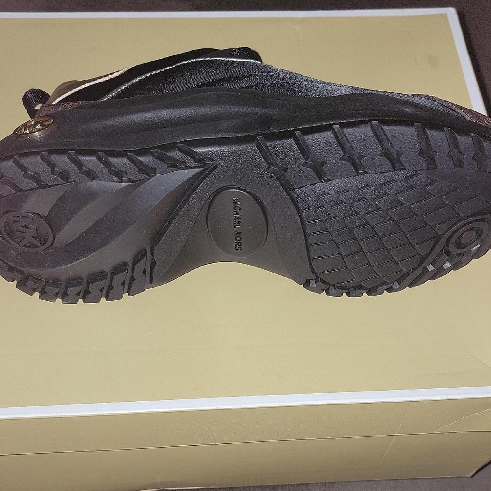 New+ Box Michael MICHAEL KORS DARA TRAINER SNEAKERS Size 7.5M - Picture 5 of 7